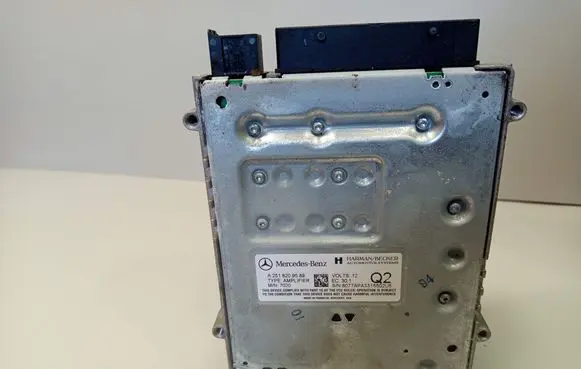 Mercedes-Benz R W251 Sound amplifier A2518209589