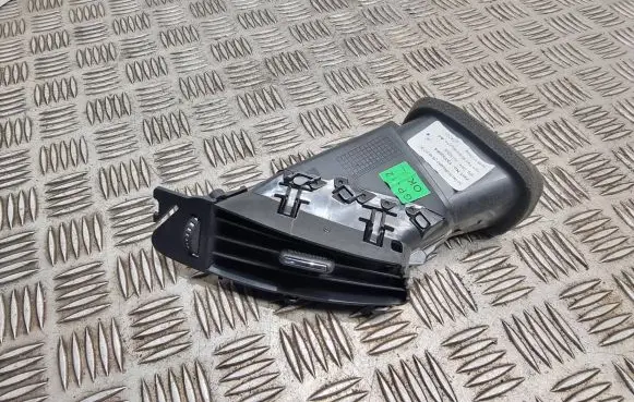 Opel Astra J Dash center air vent grill 13300564