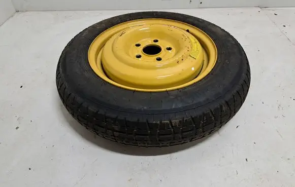 Honda FR-V R15 spare wheel