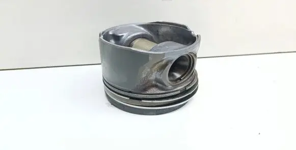 BMW X5 E70 Piston 84L107