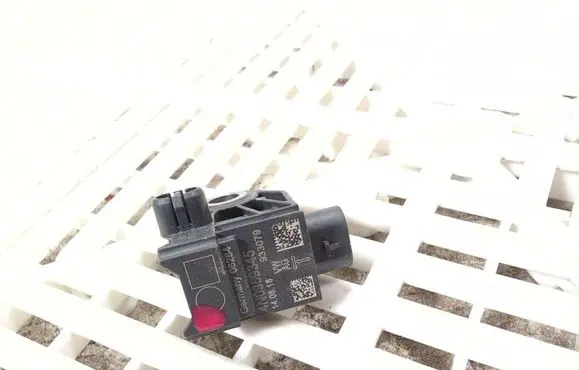 Audi A8 S8 D5 Airbag deployment crash/impact sensor 4N0959345 G1B6960N1 6Z0886
