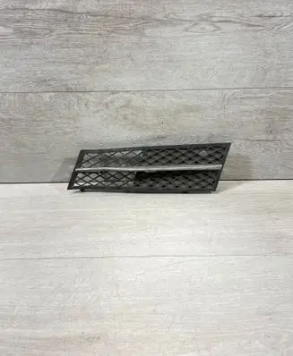 BMW 5 F10 F11 Front bumper lower grill 7200699 11460915