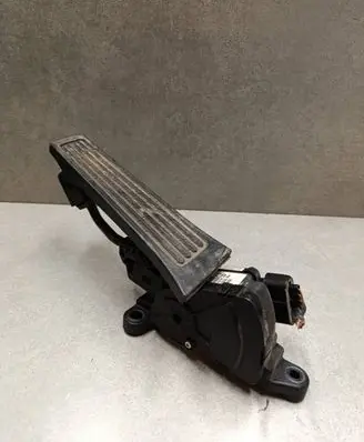 KIA Sportage Accelerator throttle pedal 327002S910