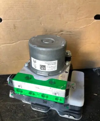 Peugeot 208 Engine control unit/module 9642417680