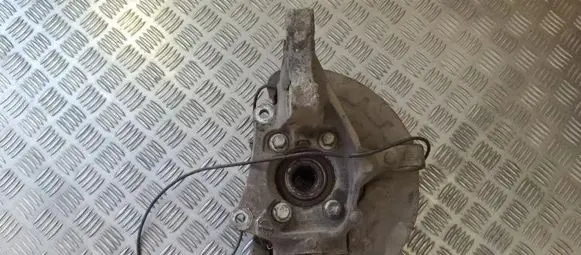 Volvo S80 Front wheel hub 9461944