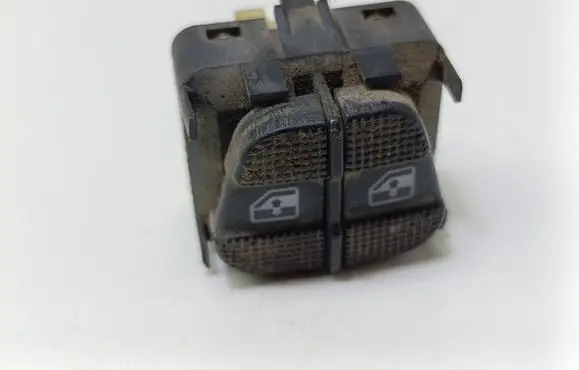 Volkswagen Golf III Electric window control switch 1H0959855