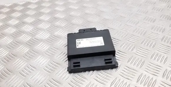 Audi Q3 8U Voltage converter/converter module 8K0959663