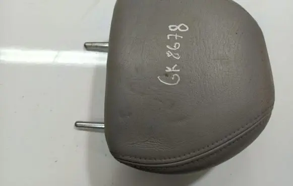 Citroen Xsara Picasso Front seat headrest 