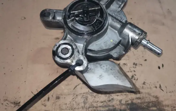Citroen C8 Vacuum pump