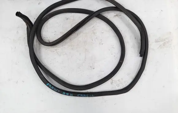 Renault Trafic II (X83) Rubber seal loading door 
