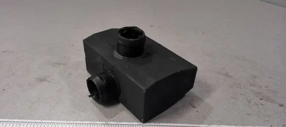Opel Vectra B Vacuum air tank 9193502 3931070959