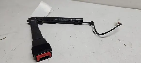 BMW 2 F22 F23 Front seatbelt buckle 7259388 34110148D 2822514