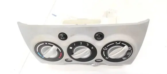 Suzuki Alto Climate control unit