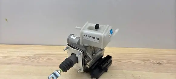 Hyundai Ioniq ABS Pump 58500-G2400