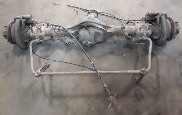 Iveco Daily 35.8 - 9 Rear axle beam with reductor 