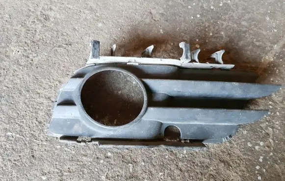 Opel Vectra C Front fog light trim/grill 13100593