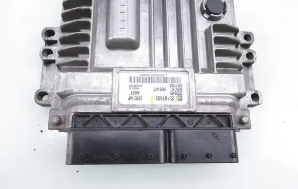 Chevrolet Cruze Engine control unit/module 25187592