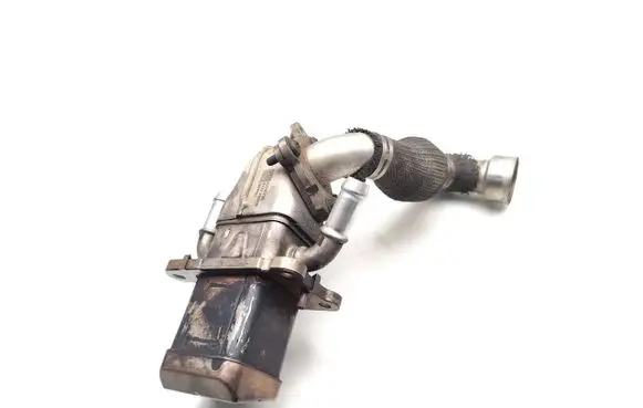 Volvo XC90 EGR valve cooler 32240785 3324078
