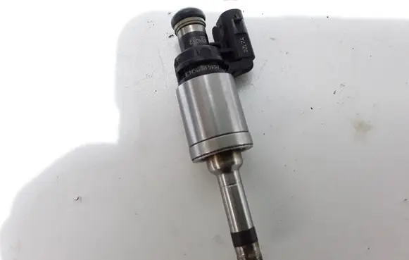 Ford Focus Fuel injector CM5G9F593FA 0261500128