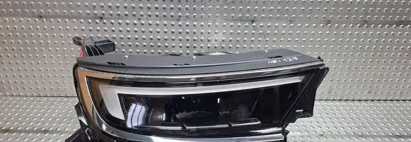 Opel Mokka B Headlight/headlamp S25053128 9834007980