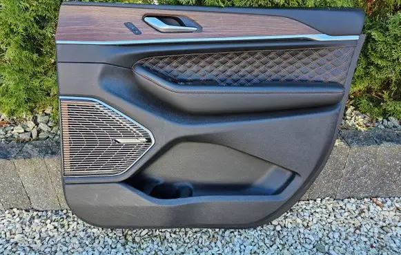 Jeep Grand Cherokee Front door card panel trim
