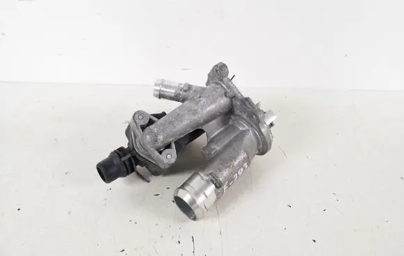 Volvo V40 Thermostat BM5G9K478
