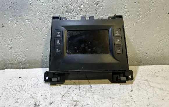 Dodge Challenger Radio/CD/DVD/GPS head unit P68292890AC 64469AE