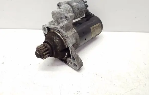 Volkswagen Jetta VI Starter motor 0001153007 02Z911024H 19022012