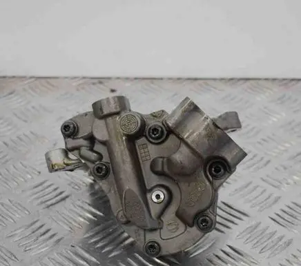 Audi A7 S7 4G Oil pump 06E115105