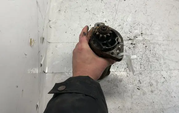 Nissan Pathfinder R51 Starter motor