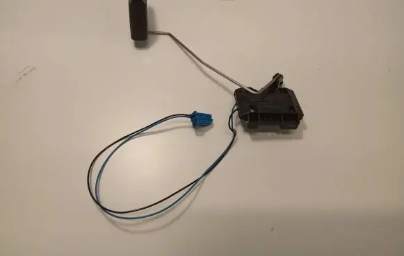 Mercedes-Benz GLC AMG Fuel level sensor A2055400017 A2C82147800 000003