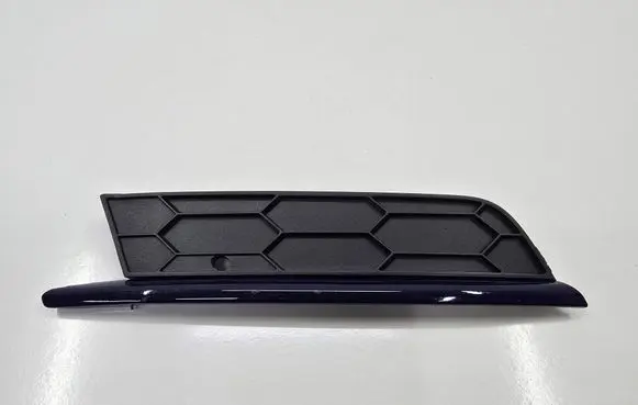 Skoda Yeti (5L) Front bumper lower grill 5L0807681A