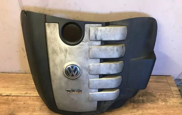 Volkswagen Touareg I Engine cover (trim) 070103926A