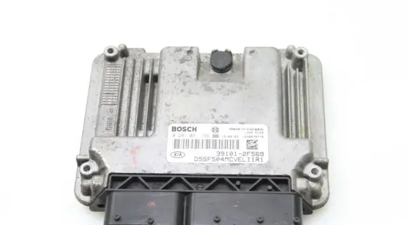 KIA Sportage Engine control unit/module 391012F569
