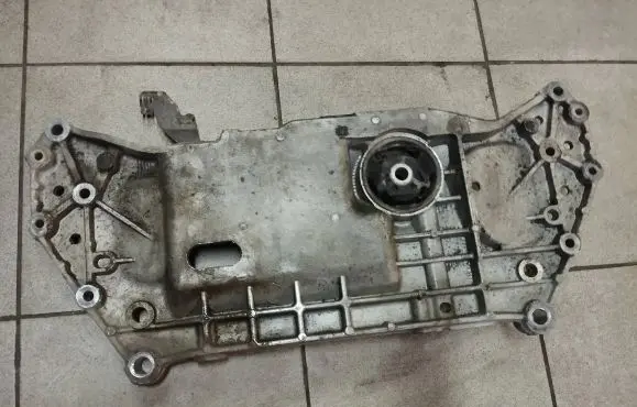 Volkswagen Touran II Front subframe 1K0199369G 15092003