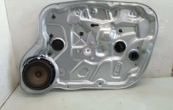 KIA Ceed Front window lifting mechanism without motor 824801H070