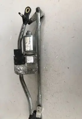 Audi A4 S4 B8 8K Front wiper linkage and motor