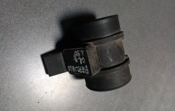 Citroen Berlingo Mass air flow meter 9628336380 5WK9623