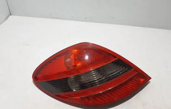 Mercedes-Benz SLK R171 Rear/tail lights A1718200564
