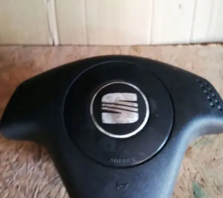 Seat Ibiza III (6L) Steering wheel airbag 6L0880201Q