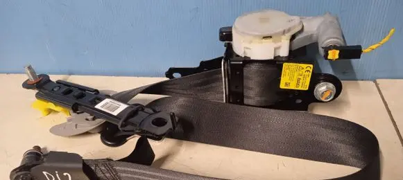 KIA Sportage Front seatbelt 0589P1000526