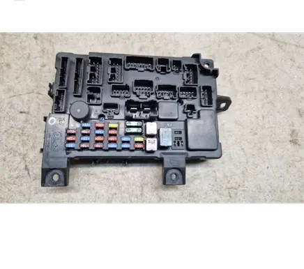 Mitsubishi Outlander Fuse box set 8637A890