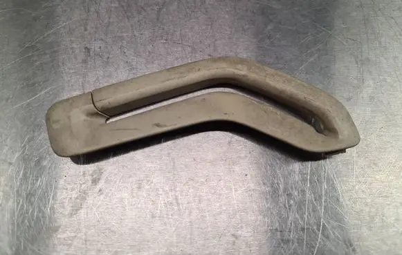 Volvo V70 Seat belt trim RH1882