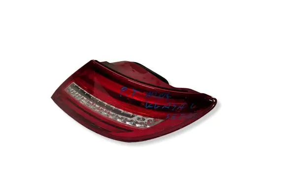 Mercedes-Benz C W204 Rear/tail lights 2048202764