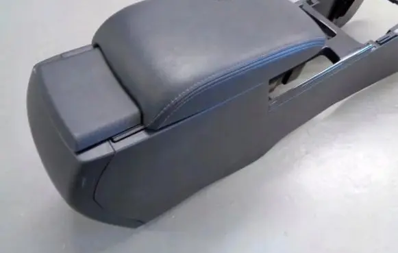Mazda 6 Center console