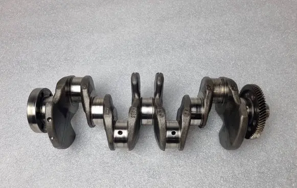 Volkswagen PASSAT B7 Crankshaft 03G105212D