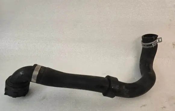 Volvo S60 Engine coolant pipe/hose 32252070
