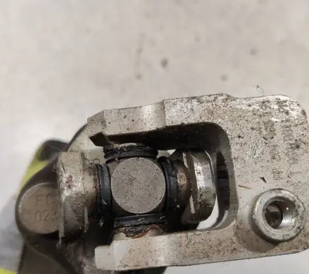 Mercedes-Benz C W204 Steering column universal joint FP204460191 08T0640811