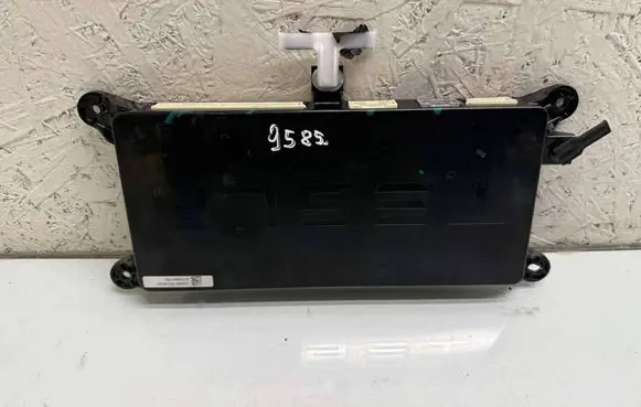 Tesla Model X Door control unit/module 104390010D