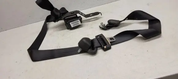 Chrysler Voyager Third row seat belt 04680517AC